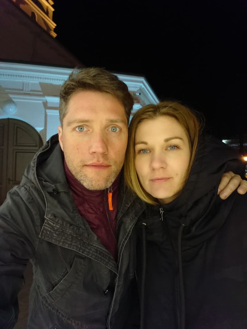 Павел харланчук южаков с женой фото