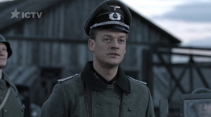 Рихард Леперс в сериале «Конвой»