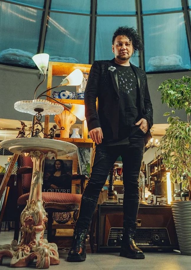 Дизайнер Иван Рыбников Дизайнер Иван Рыбников