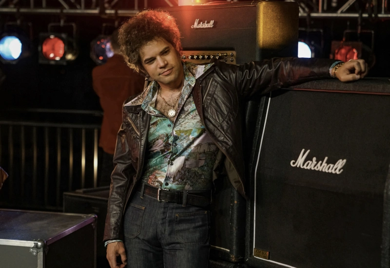 Джереми Джордан в фильме «Рождение легенд» Джереми Джордан в фильме «Рождение легенд»