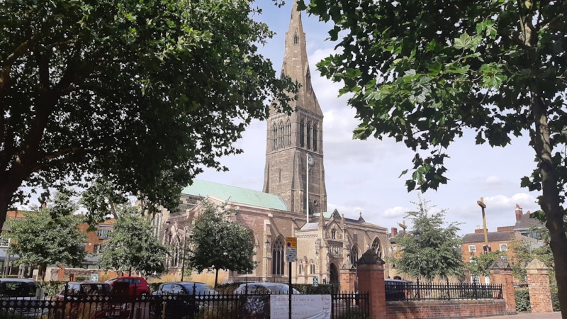 Лестерский кафедральній собор (https://commons.wikimedia.org/wiki/Category:Richard_III_of_England#/media/File:Leicester_Cathedral_2.jpg) Лестерский кафедральній собор (https://commons.wikimedia.org/wiki/Category:Richard_III_of_England#/media/File:Leicester_Cathedral_2.jpg)