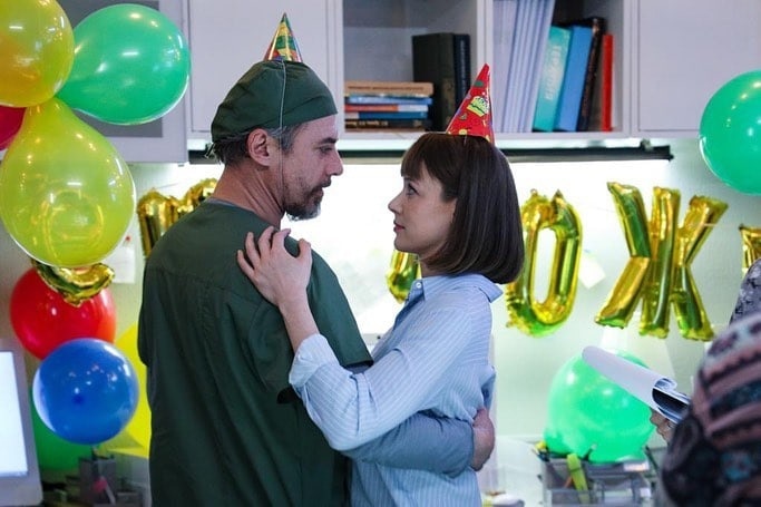 Игорь Петренко и Александра Никифорова в сериале «Доктор Краснов» / Фото: ВКонтакте Игорь Петренко и Александра Никифорова в сериале «Доктор Краснов» / Фото: ВКонтакте