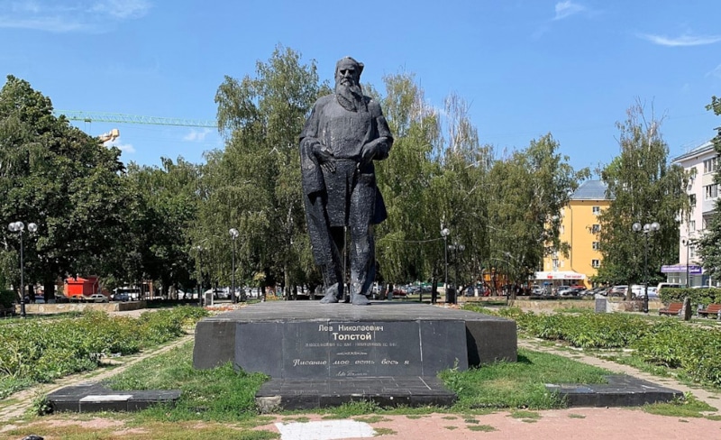 Памятник толстому в туле фото Лев Толстой - Николаевич, произведения, "Война и мир", фото, "Анна Каренина", Яс