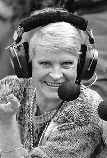 Комментатор Нина Еремина