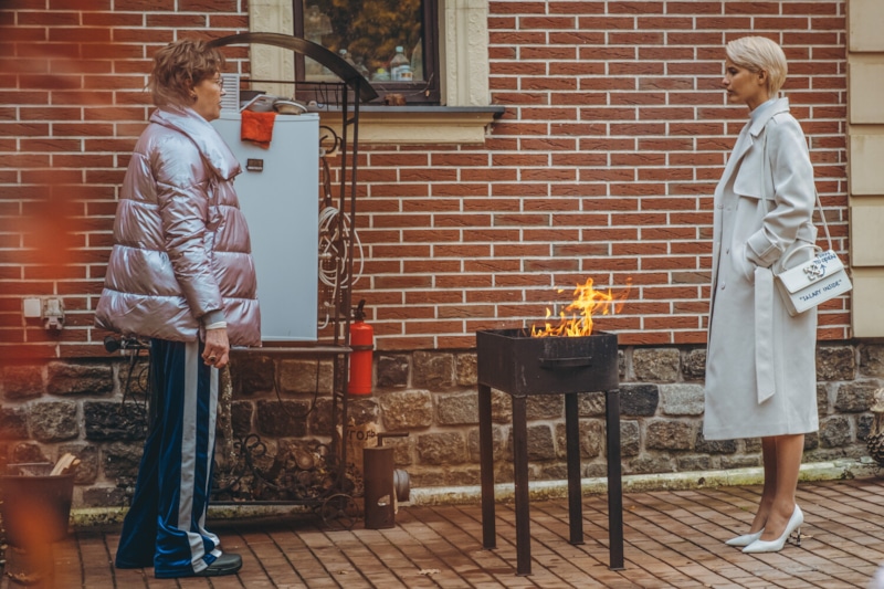 Наташа (Любовь Аксенова) и Любовь Чарская (Ирина Розанова) в сериале «Почка» / Фото: Кинориум