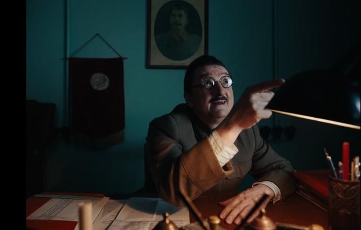 Александр Лыков в образе Зуйкова в сериале «Большой дом» / Фото: Кинориум