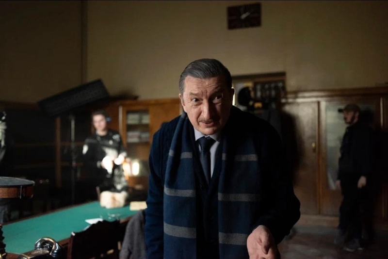 Александр Лыков в образе Зуйкова в сериале «Большой дом» / Фото: Кино-Театр.РУ