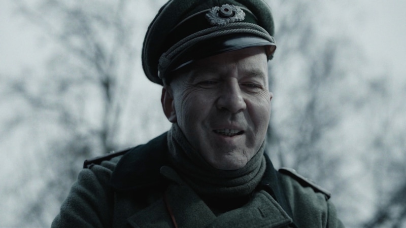 Кирилл Полухин в образе Мирыча / Фото: Кадр из сериала «Большой дом»