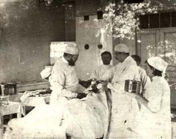 Врач Лука Крымский