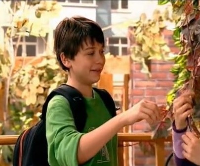 Василий Кирющенко в детстве / кадр из фильма «Дом кувырком»