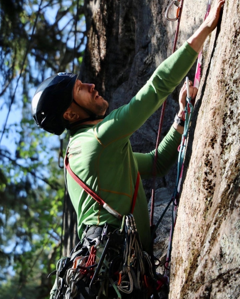 Альпинист Александр Душейко Альпинист Александр Душейко