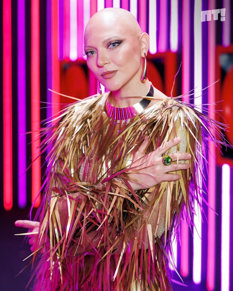 Анна Калинина в шоу «Царица» Анна Калинина в шоу «Царица»