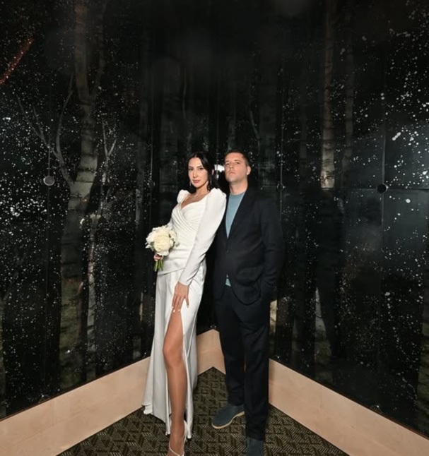 Дмитрий Комбаров с женой Татьяной Дмитрий Комбаров с женой Татьяной