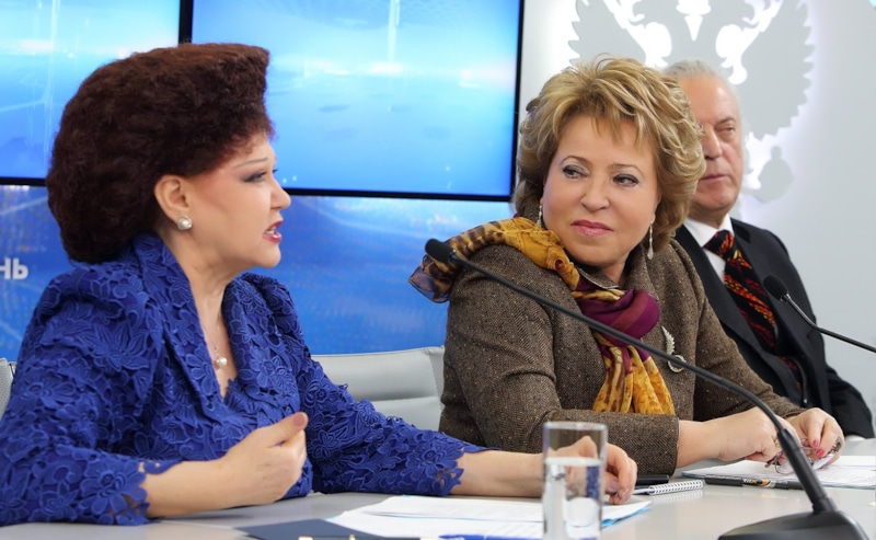 Валентина Петренко и Валентина Матвиенко