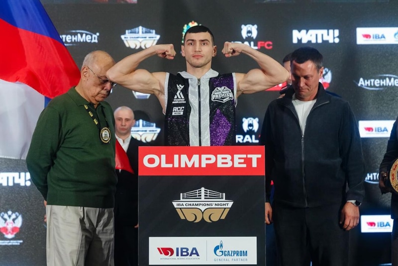 Чемпион IBA Харитон Агрба 