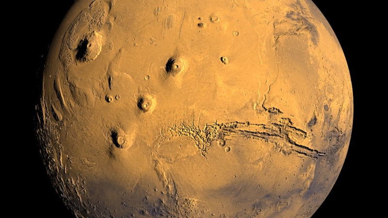 Новая теория: жидкость на Марсе