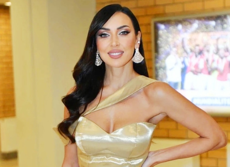 Алсу вышла в свет в серьгах за миллион долларов Алсу вышла в свет в серьгах за миллион долларов