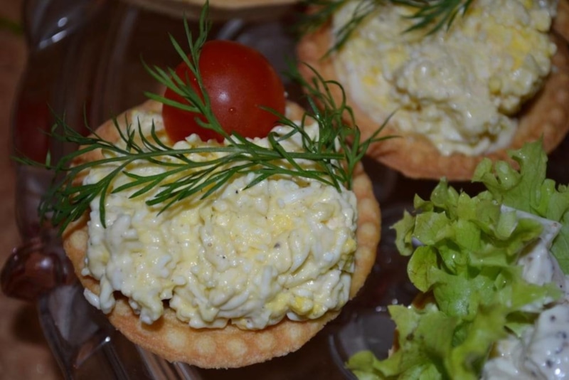 Еврейская закуска: тарталетки с сыром