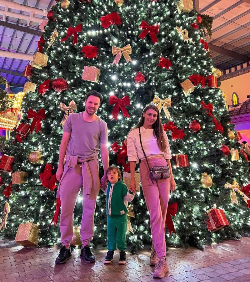 Кристина Арустамова и Евгений Пронин с сыном