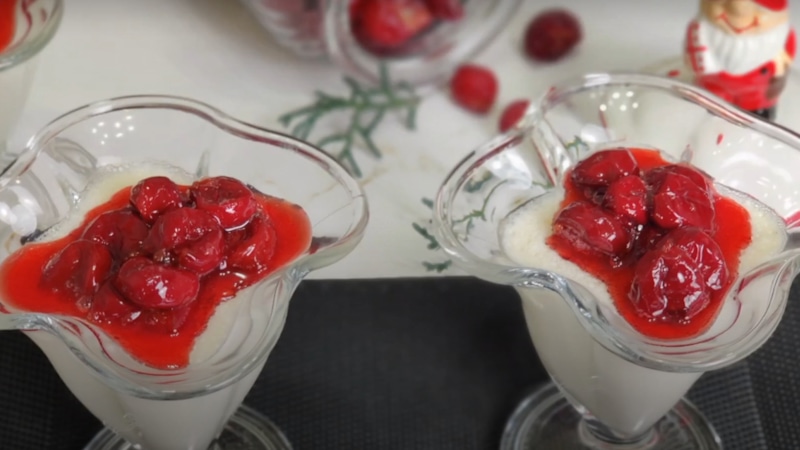 Новогодний десерт: сливки и вишня Новогодний десерт: сливки и вишня