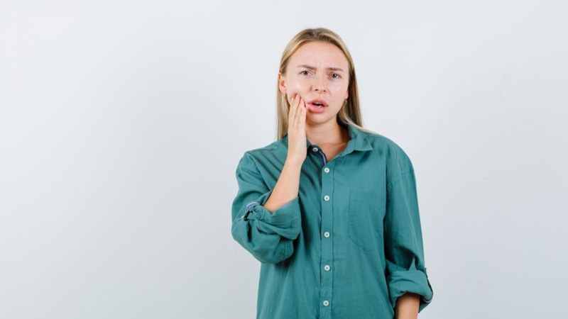 Зубная боль: решение в праздники