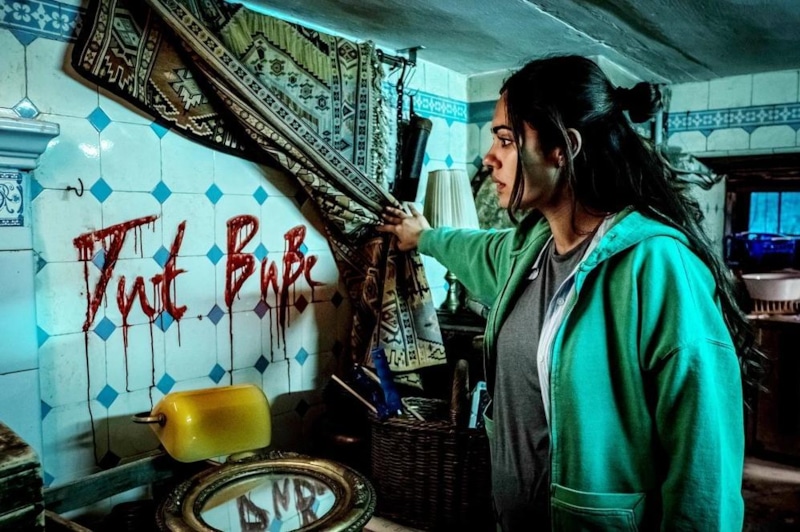 Нилам Фарук в фильме «Заклятье. Обитель дьявола»