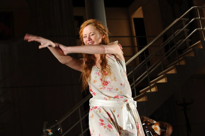 Татьяна Рыбинец в спектакле «Прощай ты, ты, ты»