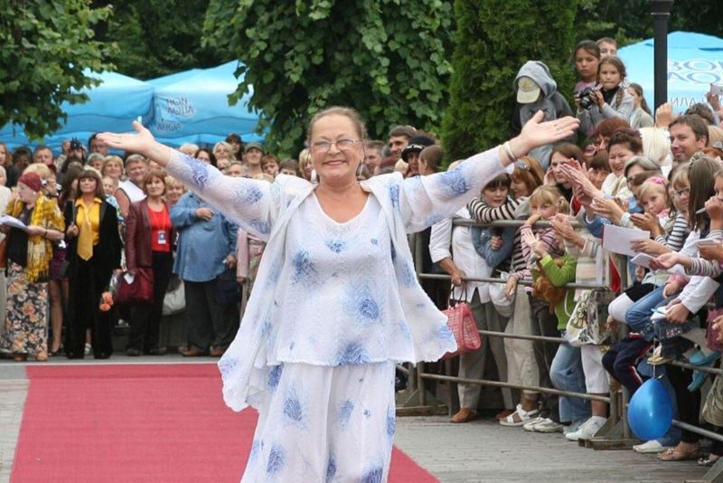 Раису Рязанову обманули на миллионы