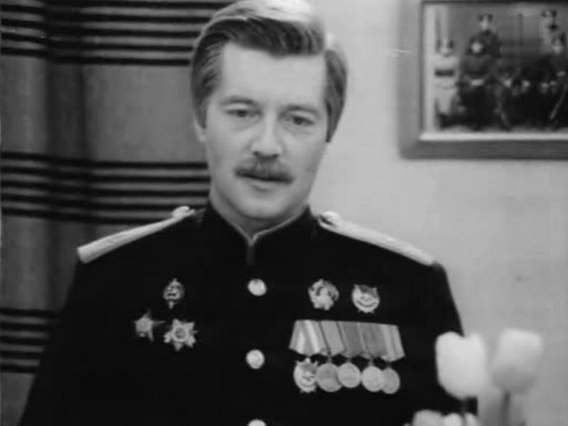 Евгений Жариков в образе Сергея Кондратьева в фильме «Рожденная революцией»