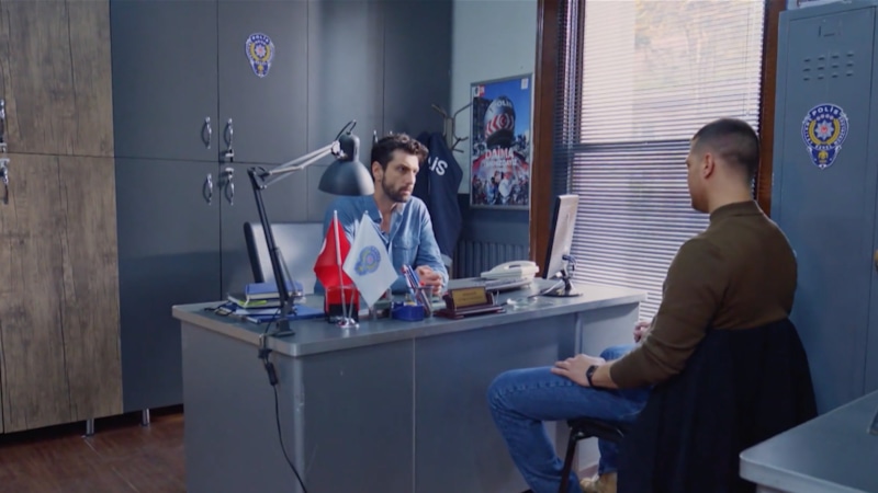 Хасан (Айтек Шаян) и Дагхан (Чагатай Улусой) / Фото: Кадр из сериала «Беспощадный» Хасан (Айтек Шаян) и Дагхан (Чагатай Улусой) / Фото: Кадр из сериала «Беспощадный»