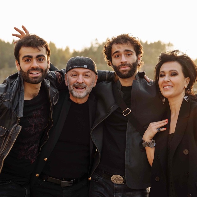 Элиза Боджгуа с семьей 