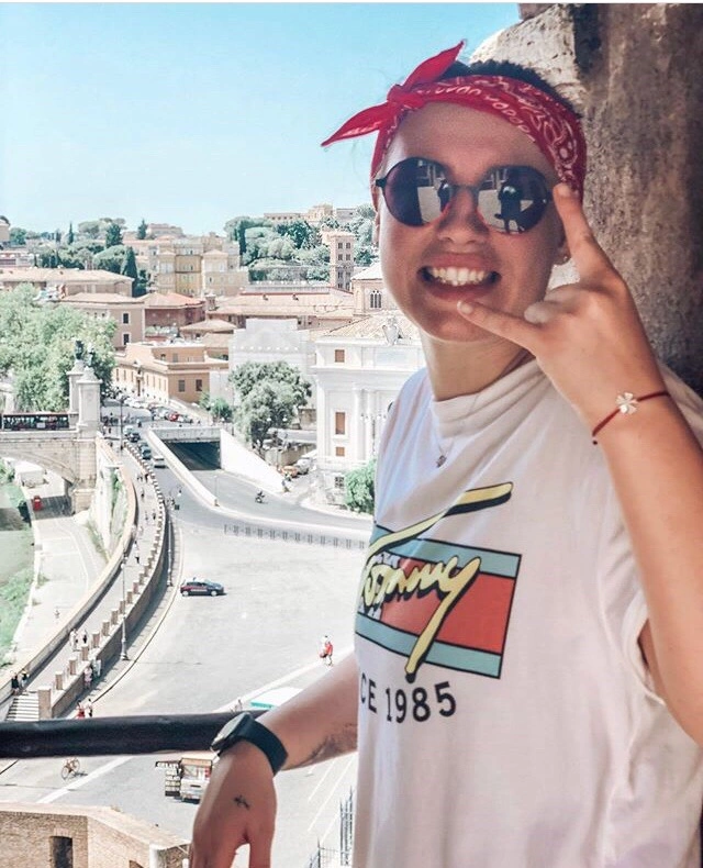 Анна Горохова в очках