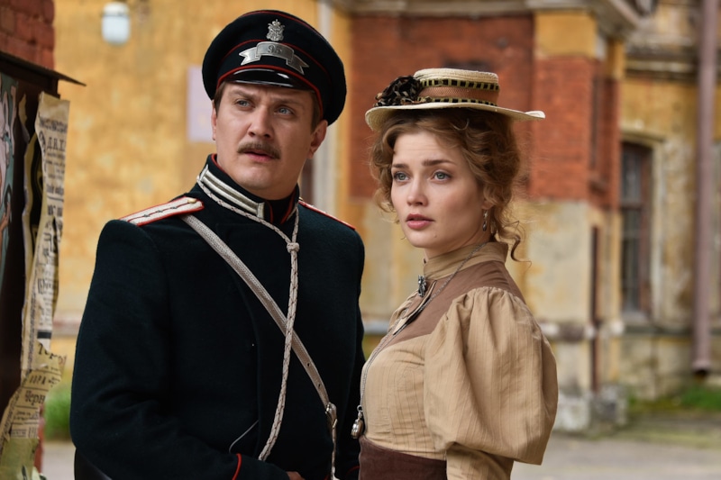 Смолокуров (Андрей Горбачев) и Ардашникова (Алина Ланина) в сериале «Формула преступления» / Фото: Кинориум Смолокуров (Андрей Горбачев) и Ардашникова (Алина Ланина) в сериале «Формула преступления» / Фото: Кинориум