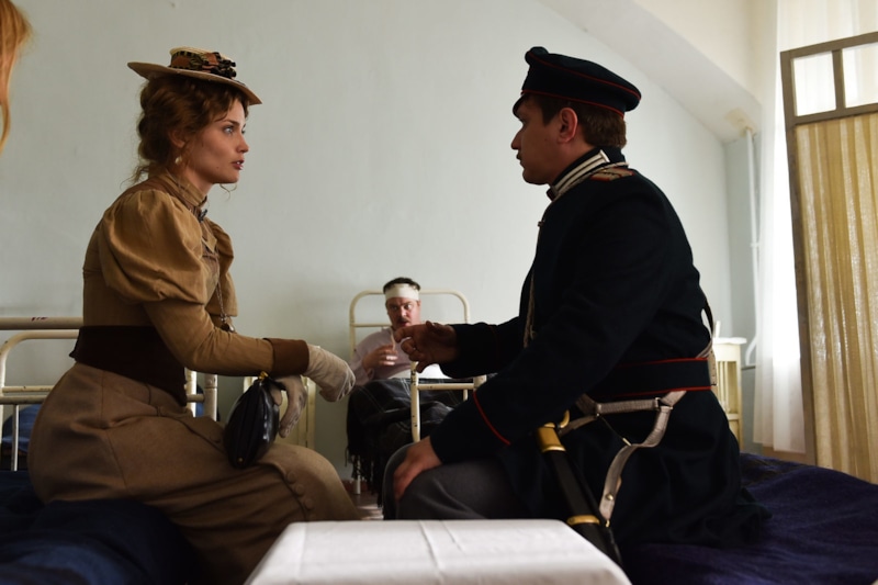 Смолокуров (Андрей Горбачев) и Ардашникова (Алина Ланина) в сериале «Формула преступления» / Фото: Кинориум Смолокуров (Андрей Горбачев) и Ардашникова (Алина Ланина) в сериале «Формула преступления» / Фото: Кинориум