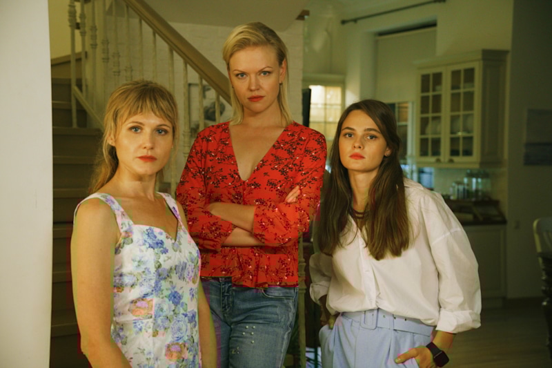 Маша (Анна Котова), Ольга (Лина Миримская) и Ирина (Ангелина Стречина) / Фото: Кинориум