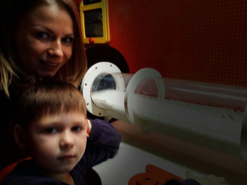 Погибшая в Таиланде Алла Касперович с сыном