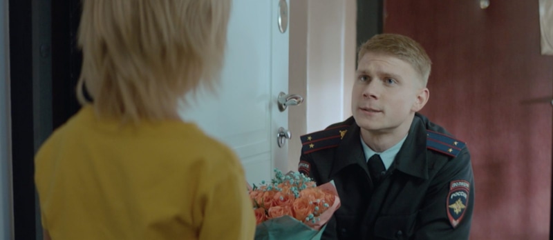 Вадим Соснин в образе Артема в сериале «Ангелы района» / Фото: Кино-Театр.ру