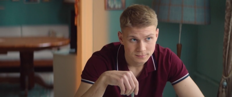 Вадим Соснин в образе Артема в сериале «Ангелы района» / Фото: Кино-Театр.ру