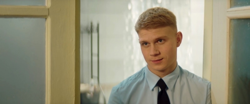 Вадим Соснин в образе Артема в сериале «Ангелы района» / Фото: Кино-Театр.ру