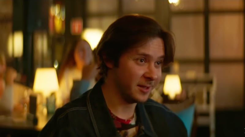 Александр Золотовицкий в образе Вадика / Фото: Кадр из сериала «Все ОК» Александр Золотовицкий в образе Вадика / Фото: Кадр из сериала «Все ОК»