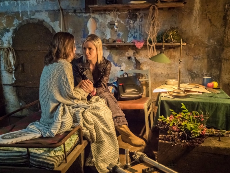 Кадр из сериала «Паучий источник» Кадр из сериала «Паучий источник»