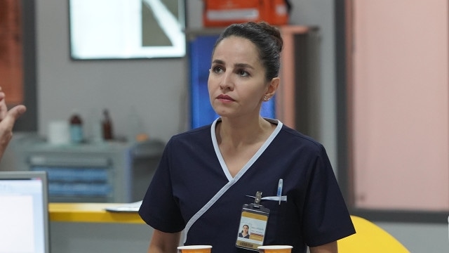 Бихтер Динчель в образе Сельви в сериале «Чудо-доктор» / Фото: Кинориум