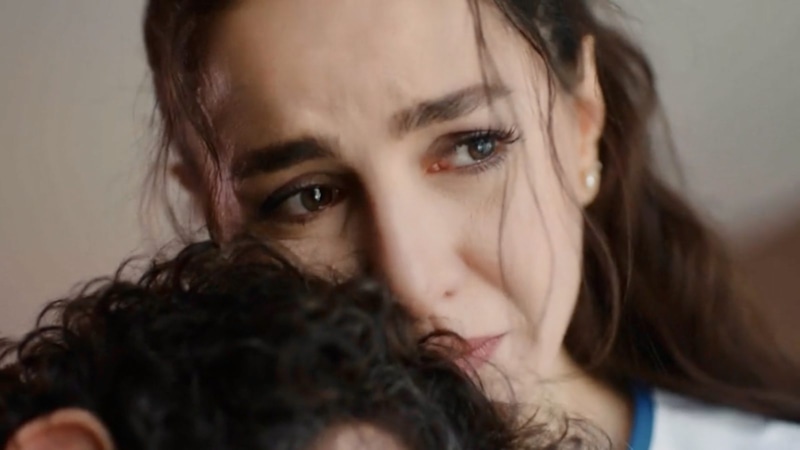 Бихтер Динчель в образе Сельви в сериале «Чудо-доктор» / Фото: Кино-Театр.РУ