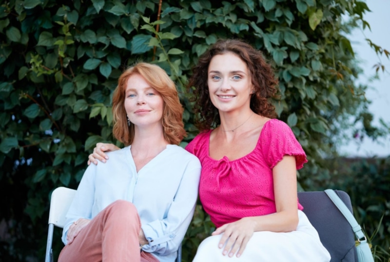 Кадр из сериала «Бокал вина и апельсины»