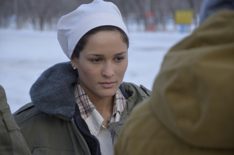 Саера Сафари в образе Дины в сериале «Вернуть любой ценой» / Фото: Кинориум