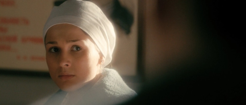 Саера Сафари в образе Дины в сериале «Вернуть любой ценой» / Фото: Кинориум