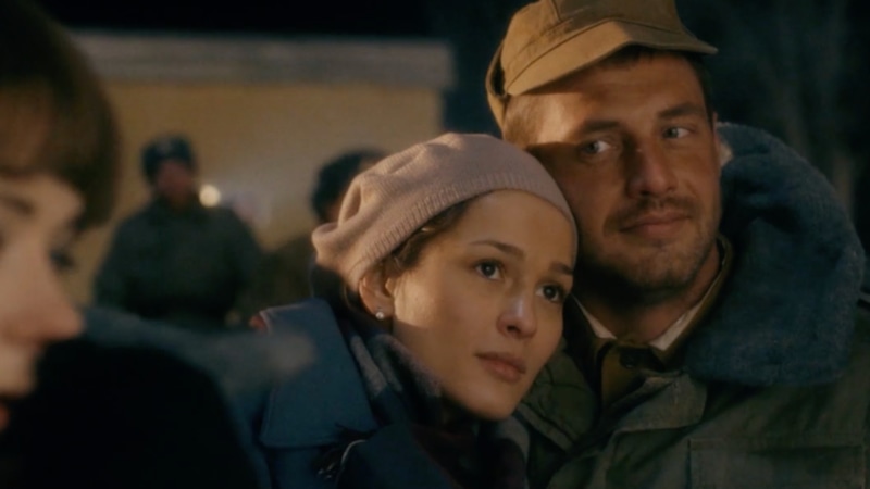 Динара (Саера Сафари) и Герасимов (Антон Батырев) / Фото: Кадр из сериала «Вернуть любой ценой»