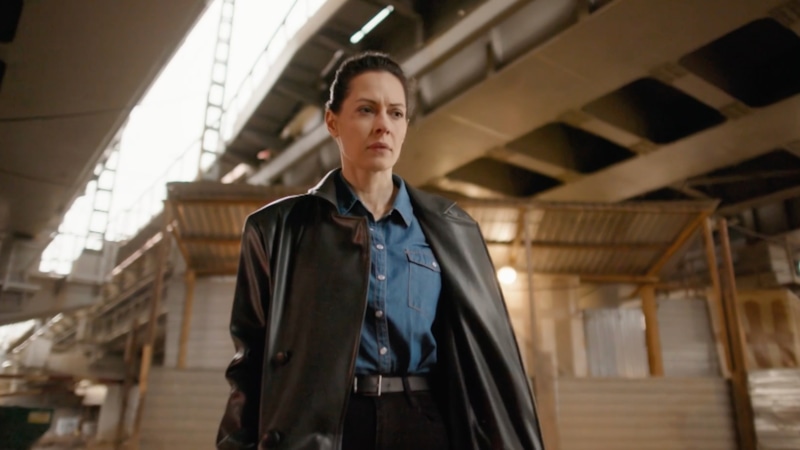 Мария Валешная в образе Арины / Фото: Кадр из сериала «Загляни ему в голову»