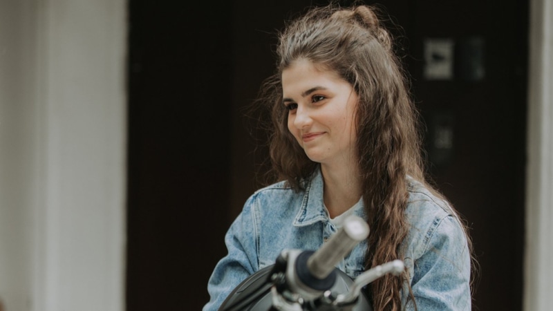 Полина Денисова в образе Сони в сериале «Папины дочки. Новые» / Фото: Кино Mail.ru Полина Денисова в образе Сони в сериале «Папины дочки. Новые» / Фото: Кино Mail.ru