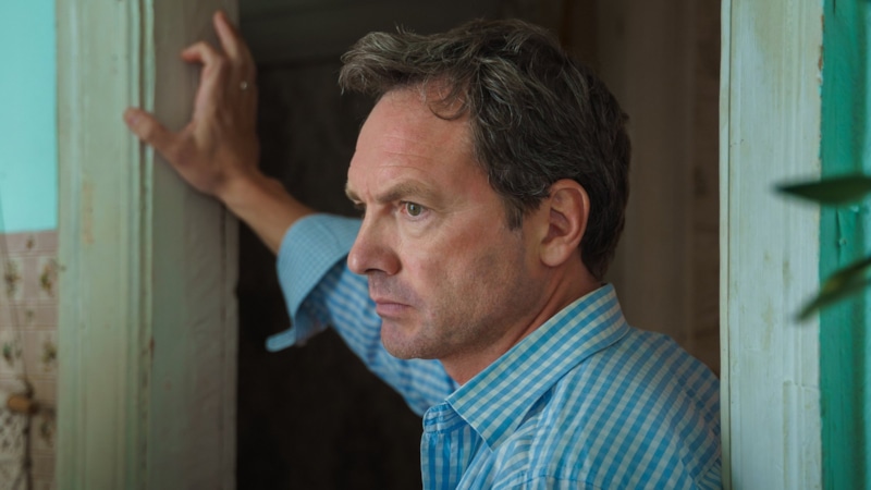 Виктор Васильев в образе Романа в сериале «Киберпапа» / Фото: Кино Mail.ru